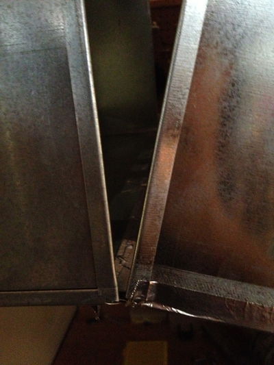lowerhinge.jpg