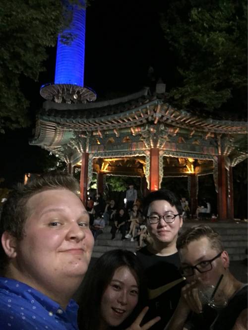 namsanselfie.jpeg