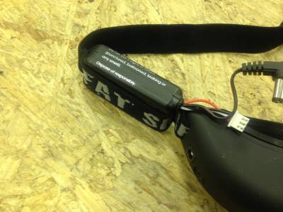 fat_shark_battery_in_holder.jpg
