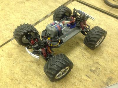 traxxis_e-maxx.jpeg